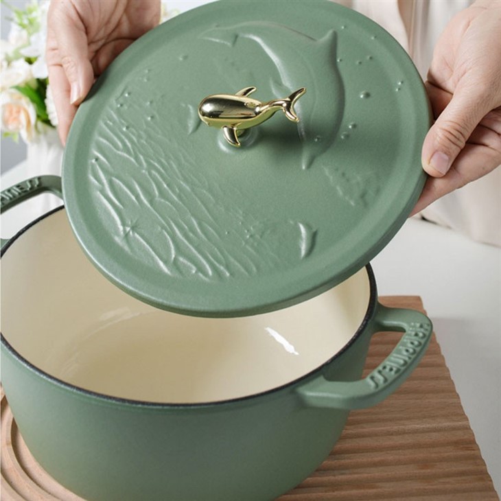 Enameled Cast Iron Soup Pot